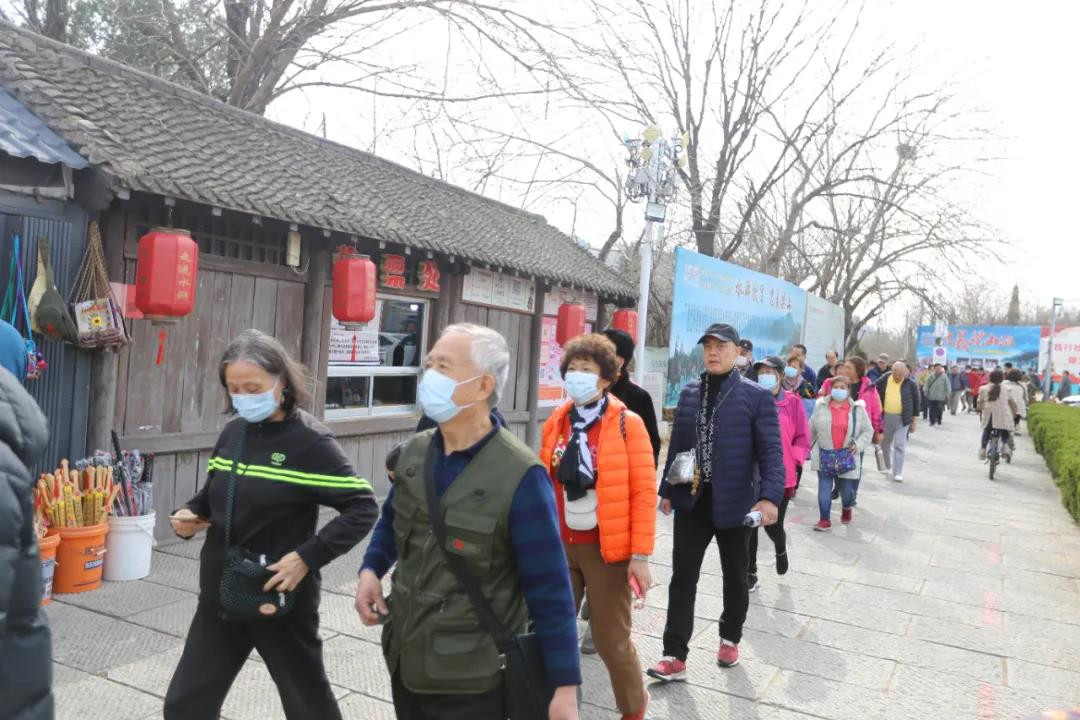 水泊梁山风景区约惠“女神节”踏春正当时